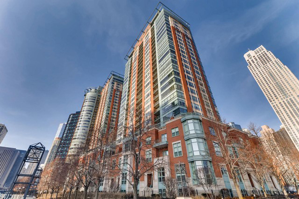 415-445 E North Water - RiverView