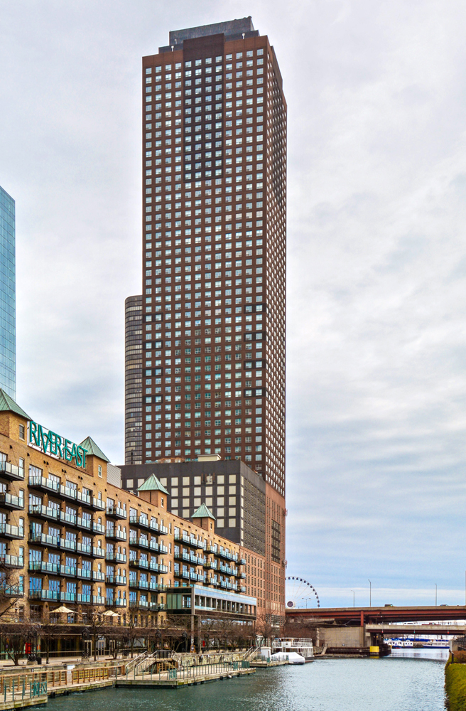 474 Lake Shore Dr