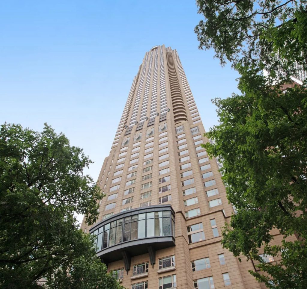 800 N Michigan Ave
